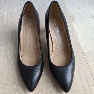 Naturalizer cushioned pumps almond pointy toe 6